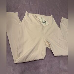 Fabletics PureLuxe 7/8 Leggings in Cream